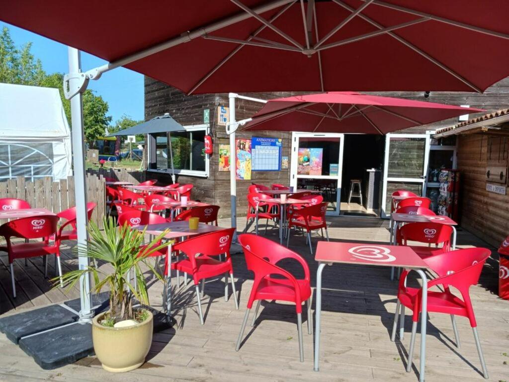 Mobil-Home Le Petit Paradis Vendeen Camping 3 Etoiles 7Km Des Plages Avrillé Eksteriør bilde